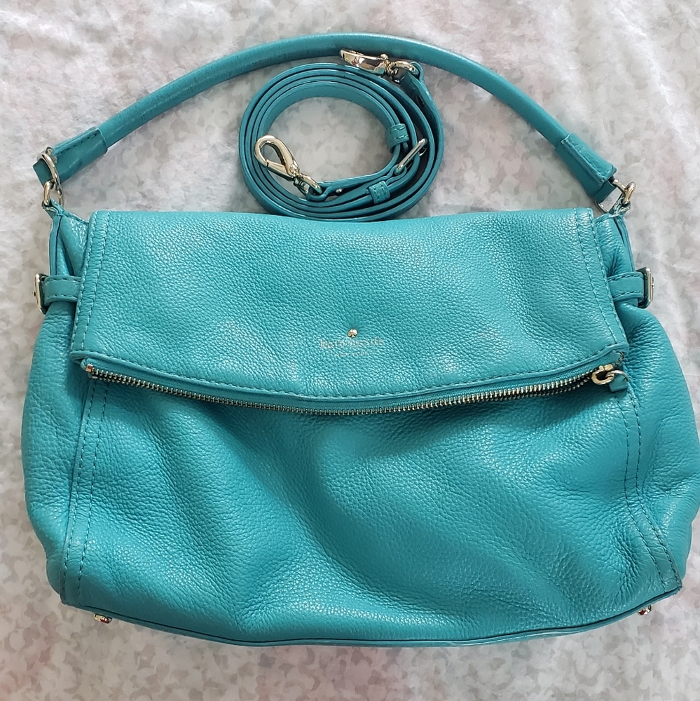 Kate Spade W/ adjustable crossbody.